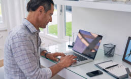 awesome apps to help hoteliers work remotely | hospitality software